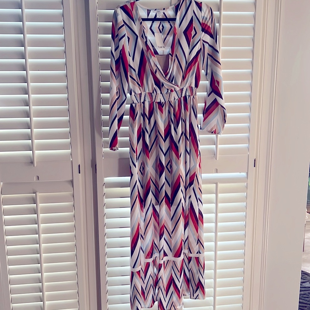 ‘Bar III’ Multi Colored Maxi Dress - Size Medium! I have NEVA worn peps - tags